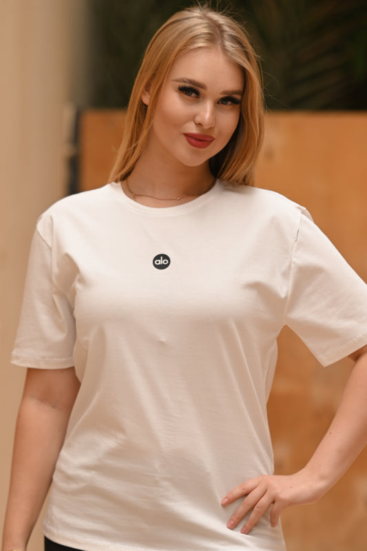 HeShe Basic White T-shirt