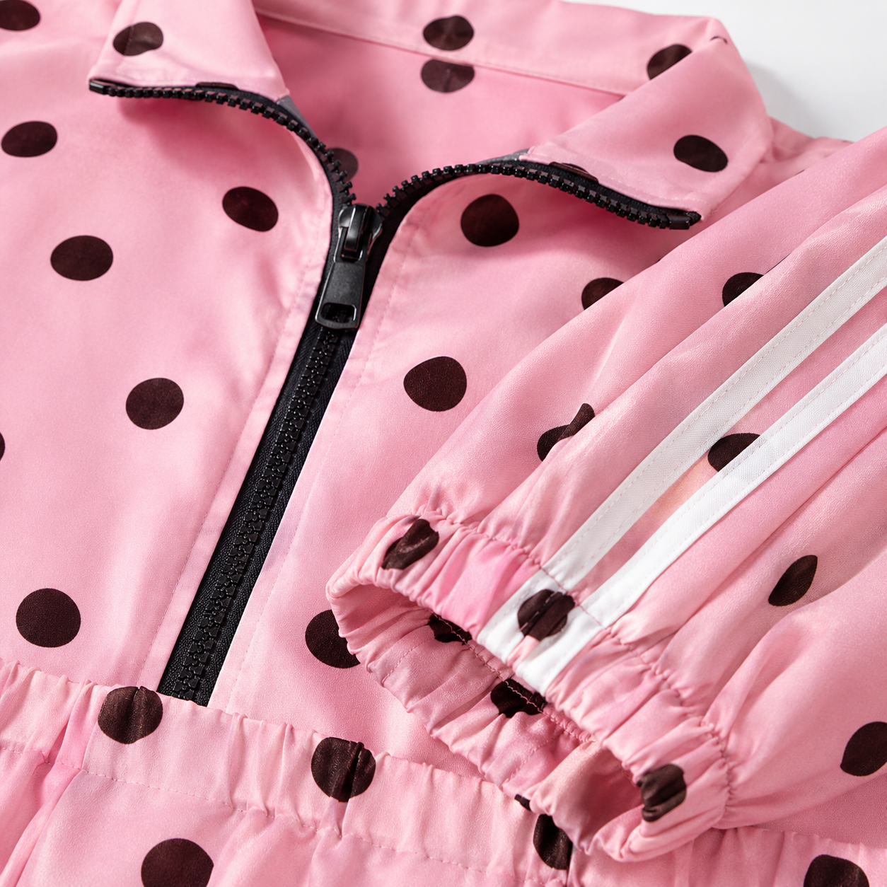 set short polka dot