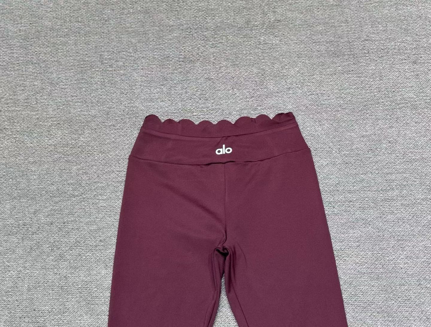 Scallop Edge Activewear Set