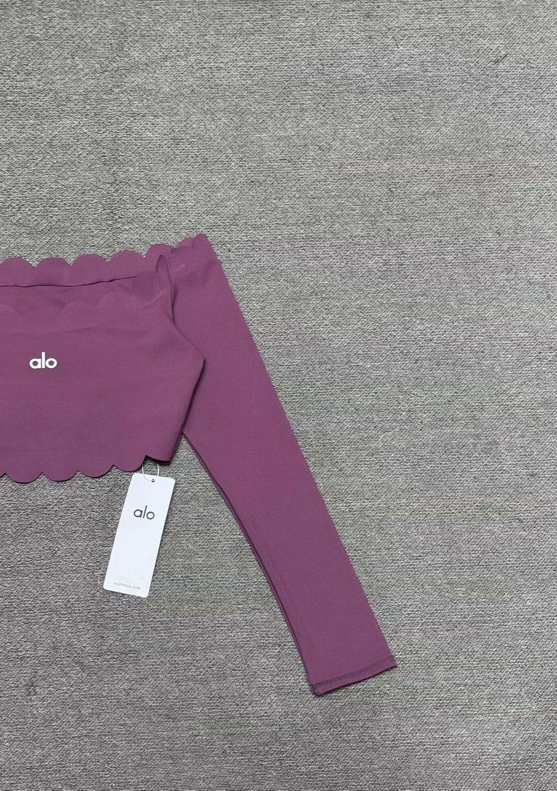 Scallop Edge Yoga Set