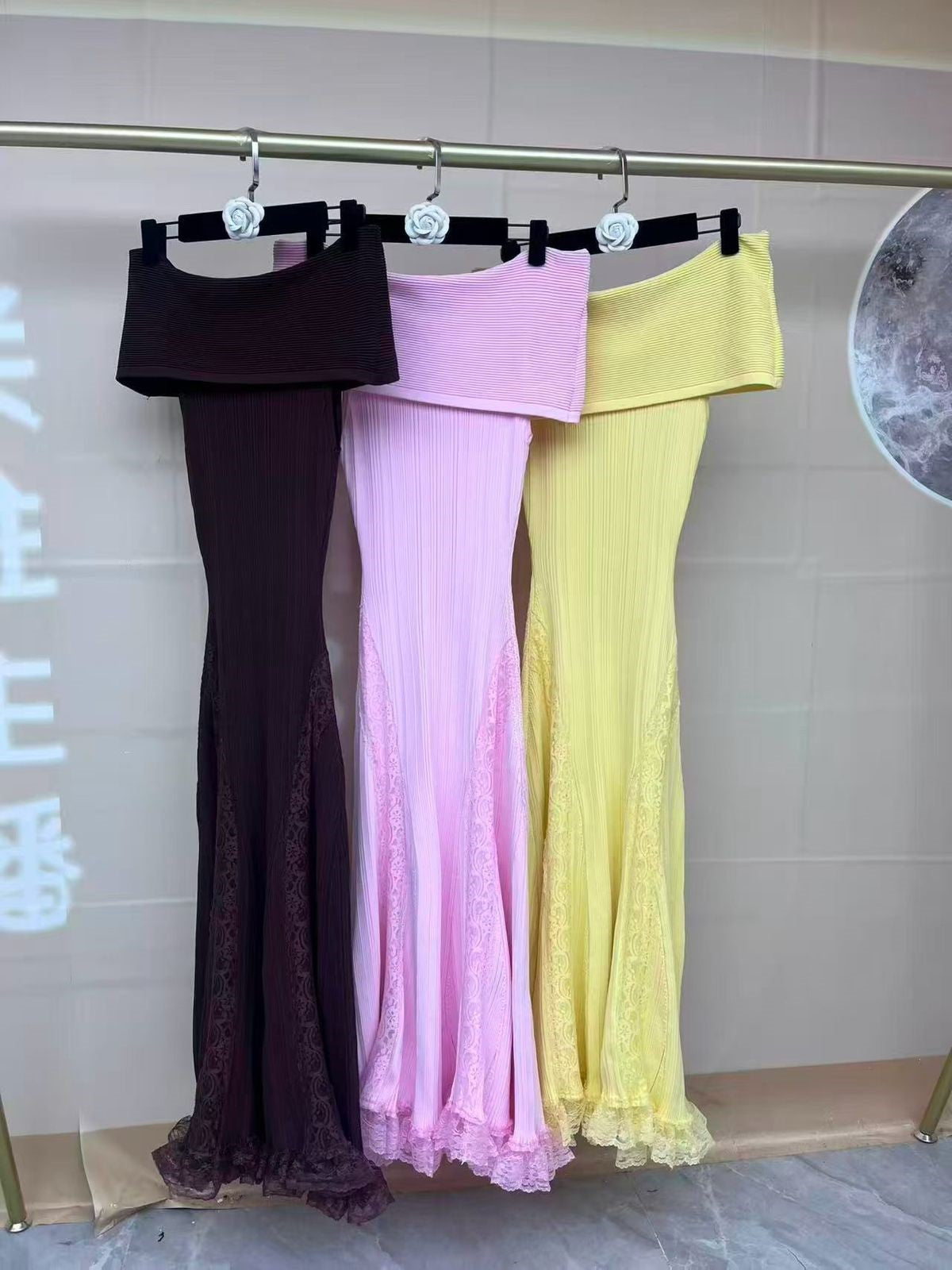 Off-the-Shoulder Ribbed Maxi Dress
