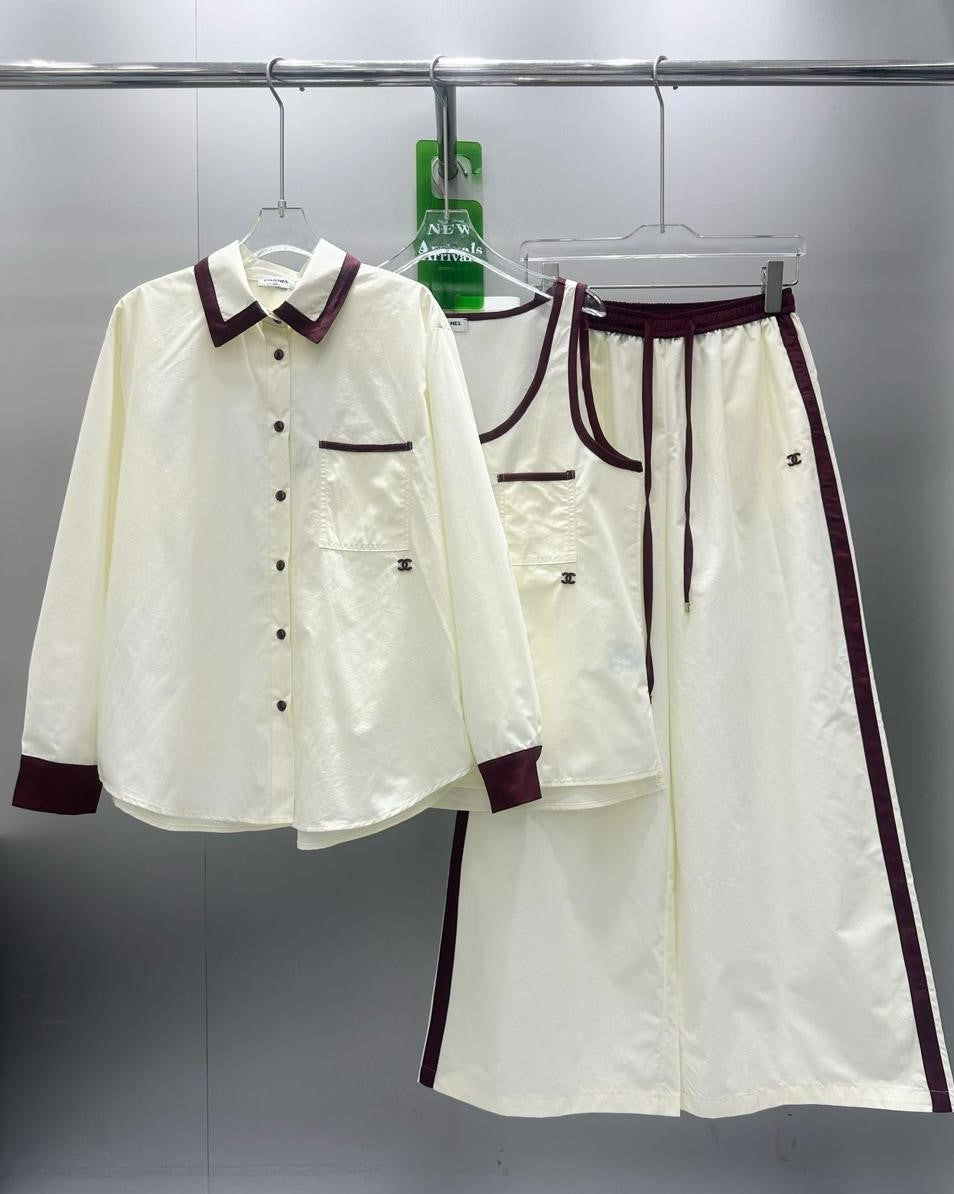 Three-Piece Contrast Trim Lounge Set