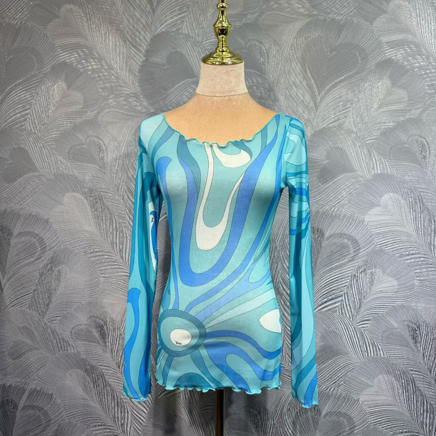 Vibrant Retro Wave Lettuce-Edge Top